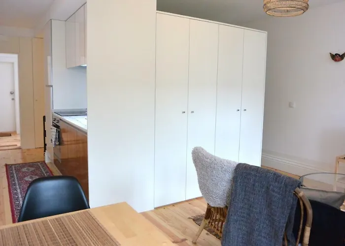 Sostoa Porto, By Flat In * Porto